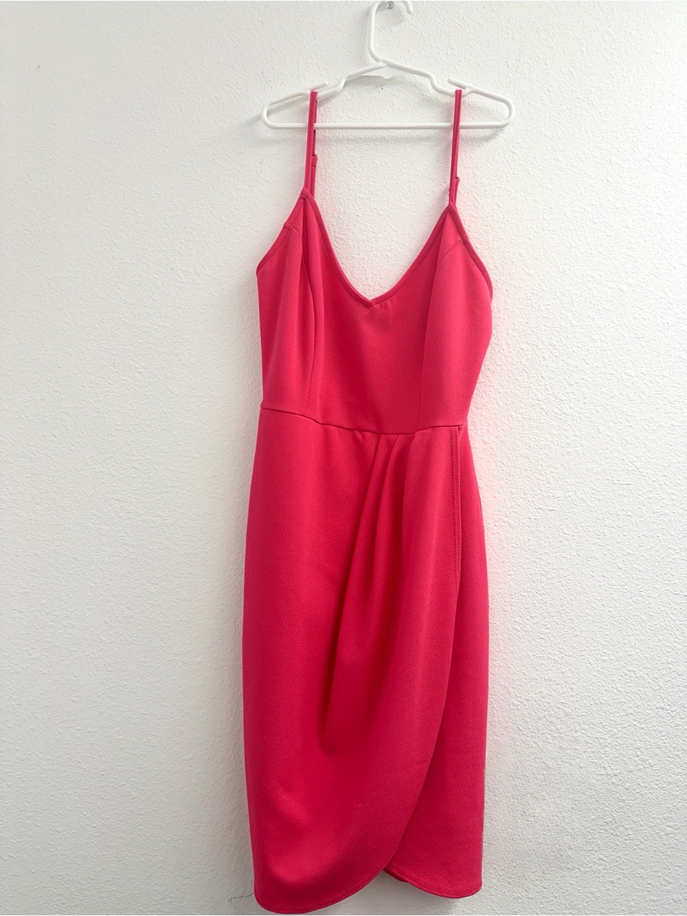 BeBe y2k Slim V-Neck Spaghetti Strap slip Dress in Bright Pink size small